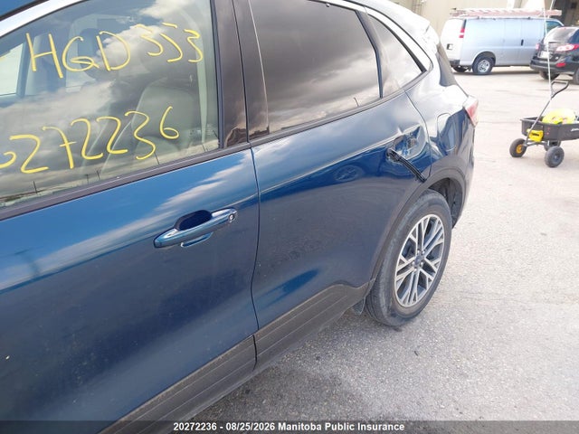 1FMCU9H69LUA02465 Ford ESCAPE SEL