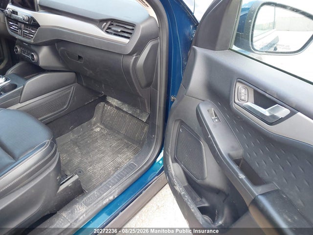 1FMCU9H69LUA02465 Ford ESCAPE SEL