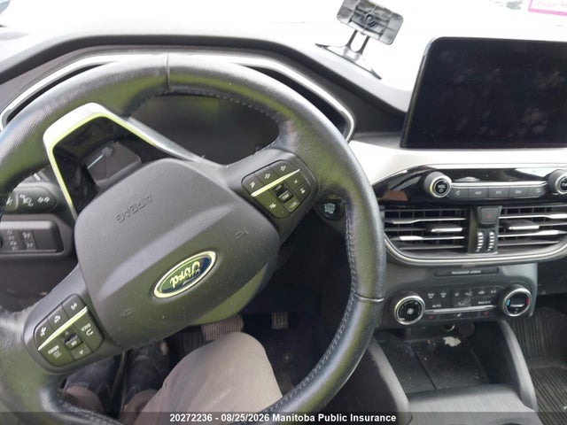 1FMCU9H69LUA02465 Ford ESCAPE SEL