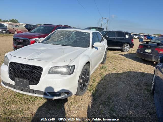 20272240 :رقم المزاد ، 2C3CCAGG6FH815700 vin ، 2015 Chrysler 300 S مزاد بيع