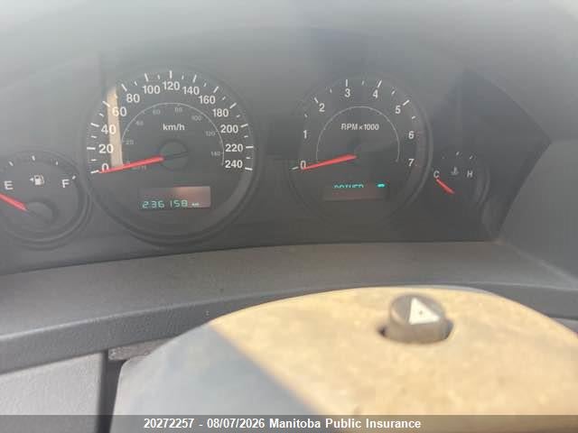 20272257 :رقم المزاد ، 1J4HR48N35C581526 vin ، 2005 Jeep Grand Cherokee Laredo مزاد بيع