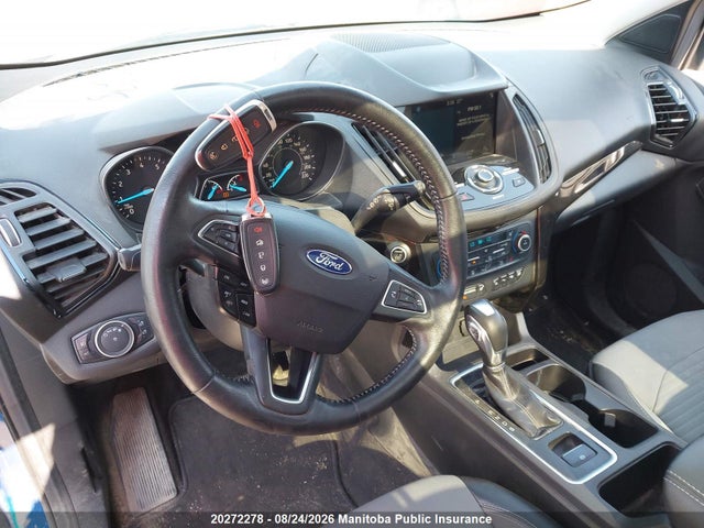 1FMCU9J92KUB38844 Ford Escape Titanium