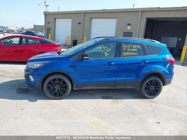 1FMCU9J92KUB38844 Ford Escape Titanium