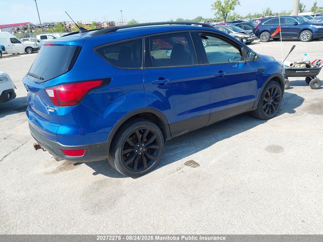 1FMCU9J92KUB38844 Ford Escape Titanium