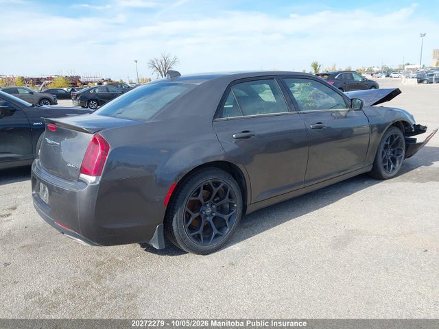 Chrysler 300 S 2019 2C3CCABG1KH516925 Image 4