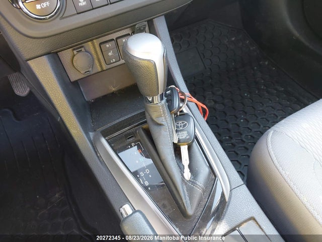 Продаж на аукціоні авто 2015 Toyota Corolla Le, vin: 2T1BURHE5FC333200, номер лоту: 20272345