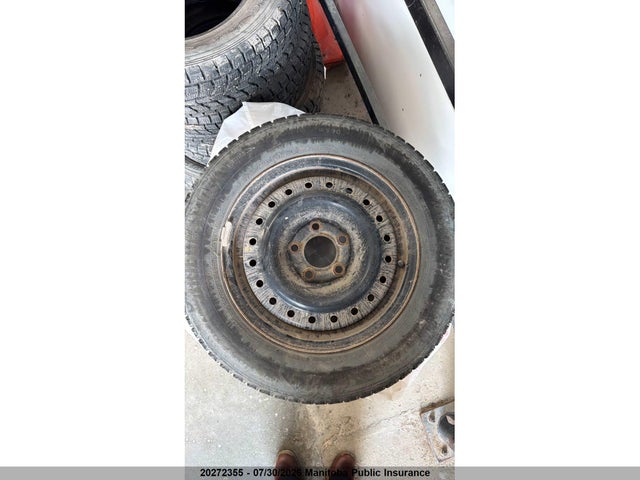 0 Tires Bridgestone მანქანა იყიდება აუქციონზე, vin: 00000000000000000, აუქციონის ნომერი: 20272355