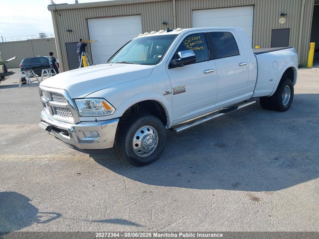 Dodge Ram 3500 Laramie Mega Cab 2015 3C63RRML3FG506641 Image 2