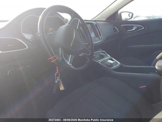 Продаж на аукціоні авто 2015 Chrysler 200 Limited V6, vin: 1C3CCCAG6FN736863, номер лоту: 20272403