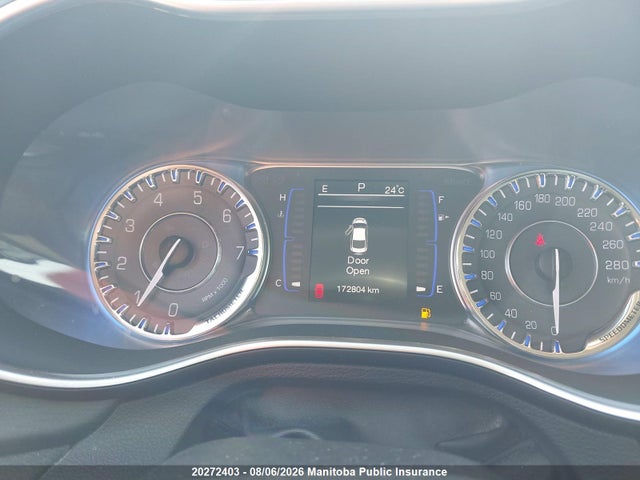 Продаж на аукціоні авто 2015 Chrysler 200 Limited V6, vin: 1C3CCCAG6FN736863, номер лоту: 20272403