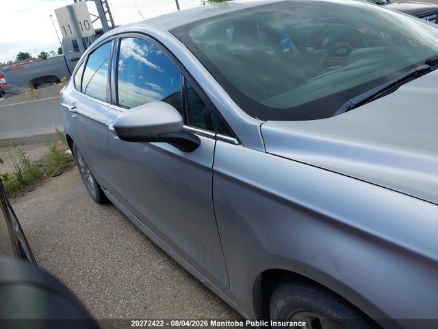Продаж на аукціоні авто 2016 Ford Fusion S, vin: 3FA6P0G79GR220519, номер лоту: 20272422