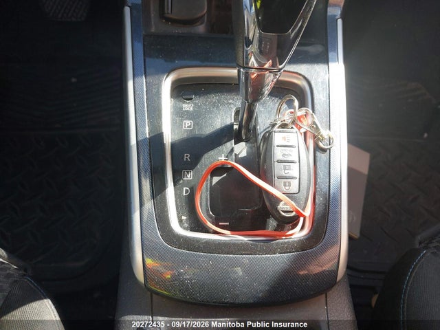 20272435 :رقم المزاد ، 3N1CB7AP3HY286488 vin ، 2017 Nissan Sentra Sr Turbo مزاد بيع
