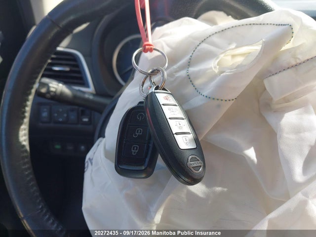 20272435 :رقم المزاد ، 3N1CB7AP3HY286488 vin ، 2017 Nissan Sentra Sr Turbo مزاد بيع