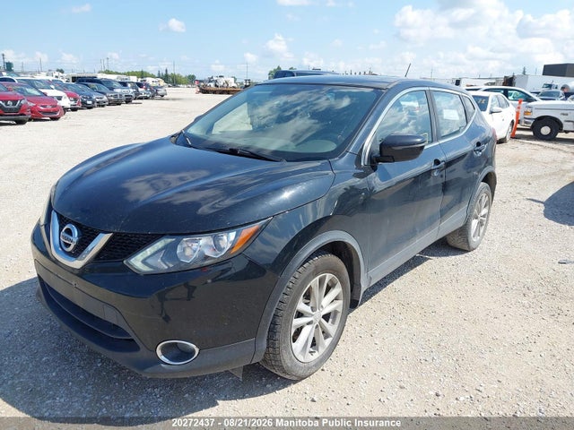 JN1BJ1CPXJW107868 Nissan Qashqai Sv