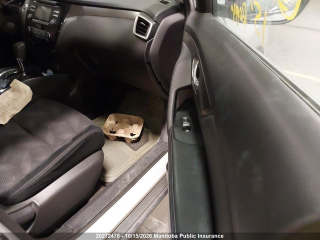 5N1AT2MV8FC808709 Nissan ROGUE SV