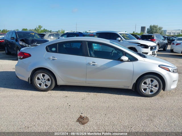 KIA FORTE LX 2017 3KPFL4A75HE102966 Image 12