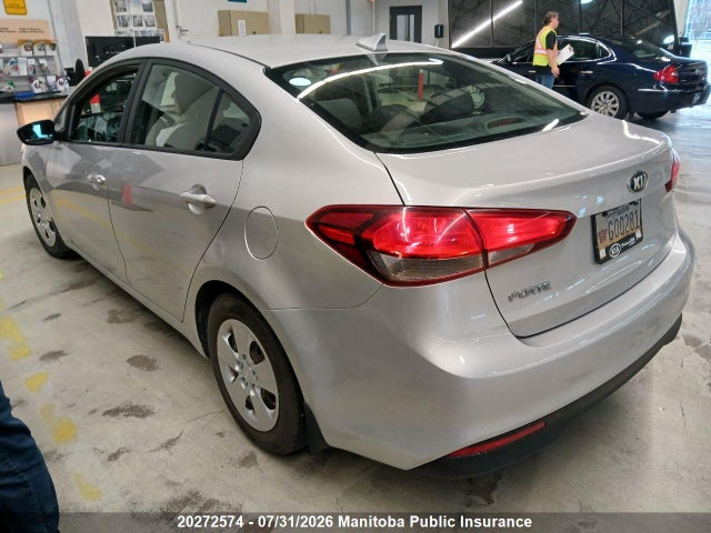 KIA FORTE LX 2017 3KPFL4A75HE102966 Image 16