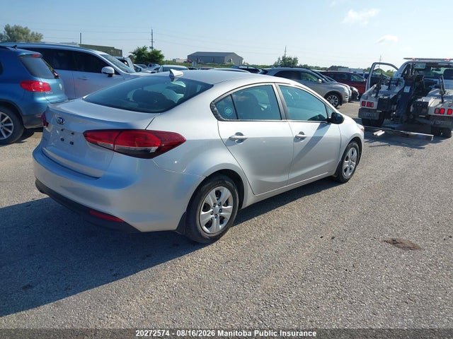 KIA FORTE LX 2017 3KPFL4A75HE102966 Image 4
