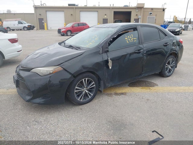 Toyota COROLLA LE 2018 2T1BURHE9JC027464 Image 2