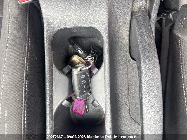 Продаж на аукціоні авто 2018 Hyundai Elantra Gt Gl, vin: KMHH35LE4JU021065, номер лоту: 20272667