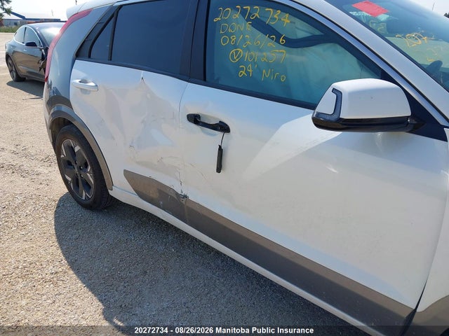 KIA Niro Ev Wave 2024 KNDCT3L10R5101257 Image 17