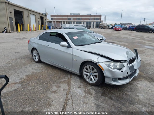 2011 Bmw 328i Cabriolet მანქანა იყიდება აუქციონზე, vin: WBADW3C59BE537574, აუქციონის ნომერი: 20272748