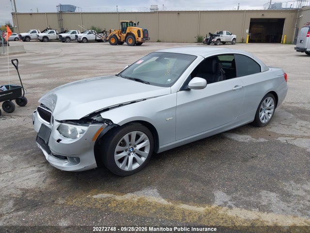 2011 Bmw 328i Cabriolet მანქანა იყიდება აუქციონზე, vin: WBADW3C59BE537574, აუქციონის ნომერი: 20272748