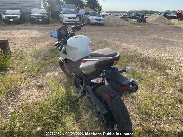 Kawasaki Z400 Abs 2022 JKAERKD12NDAJ1797 Image 3
