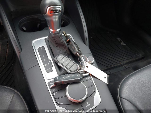 20272935 :رقم المزاد ، WAUACRFF7F1028325 vin ، 2015 Audi A3 1.8t مزاد بيع