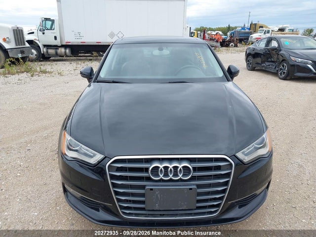20272935 :رقم المزاد ، WAUACRFF7F1028325 vin ، 2015 Audi A3 1.8t مزاد بيع