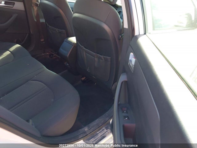 Hyundai SONATA GLS 2016 5NPE24AF1GH293723 Image 8