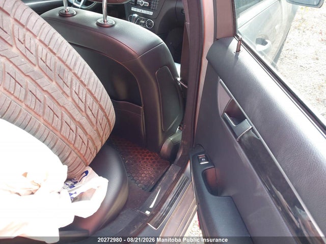 2013 Mercedes Benz C300w 4matic მანქანა იყიდება აუქციონზე, vin: WDDGF8AB4DA838808, აუქციონის ნომერი: 20272980