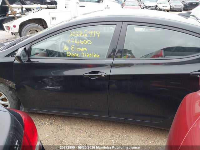 Hyundai Elantra 2016 5NPDH4AE8GH714600 Image 13