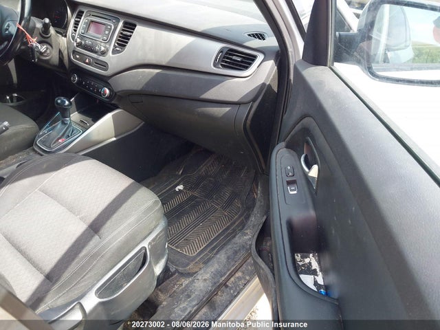 KIA Rondo Lx 2017 KNAHT8A34H7175546 Image 5