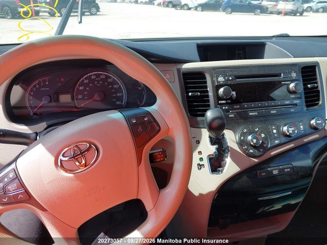 20273057 :رقم المزاد ، 5TDKK3DC2CS218001 vin ، 2012 Toyota Sienna Se V6 مزاد بيع