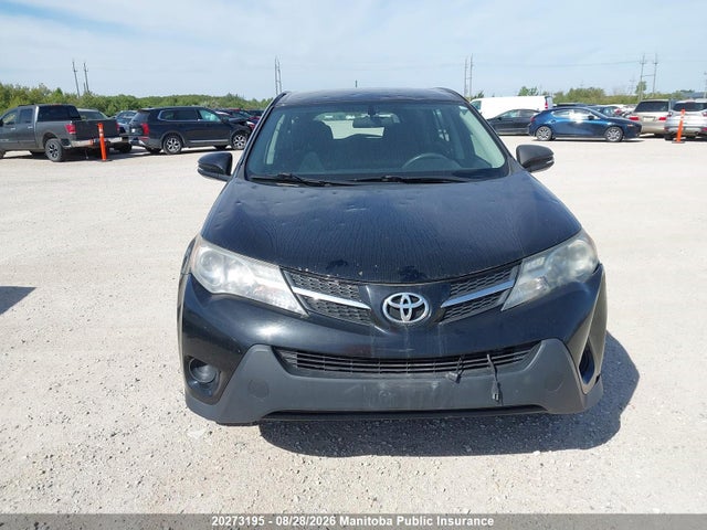 2T3BFREV9EW137604 Toyota RAV4 LE