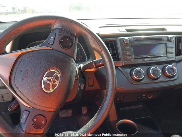 2T3BFREV9EW137604 Toyota RAV4 LE