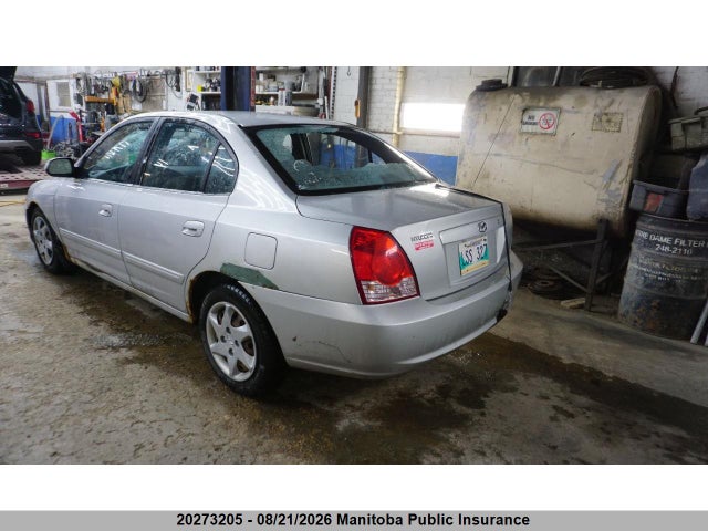 2005 Hyundai Elantra Se მანქანა იყიდება აუქციონზე, vin: KMHDN45D15U090101, აუქციონის ნომერი: 20273205