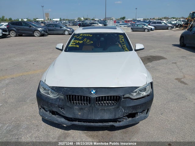 BMW 330i Xdrive 2017 WBA8D9C36HA011590 Image 6
