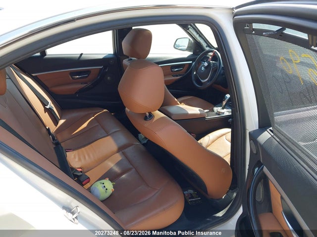 BMW 330i Xdrive 2017 WBA8D9C36HA011590 Image 8