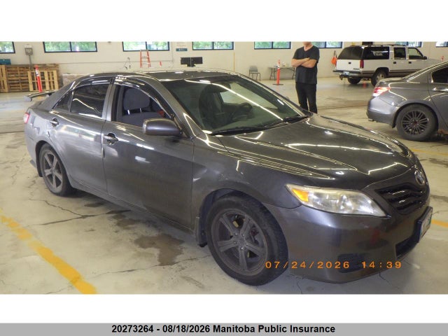 2010 Toyota Camry Xle მანქანა იყიდება აუქციონზე, vin: 4T1BF3EK9AU002144, აუქციონის ნომერი: 20273264