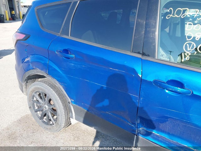 Ford ESCAPE SE 2018 1FMCU9GD1JUC96831 Image 17