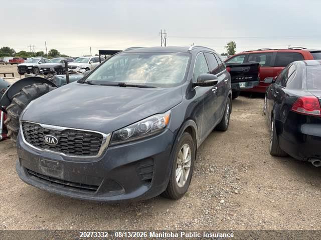KIA SORENTO EX 2019 5XYPGDA32KG557967 Image 2