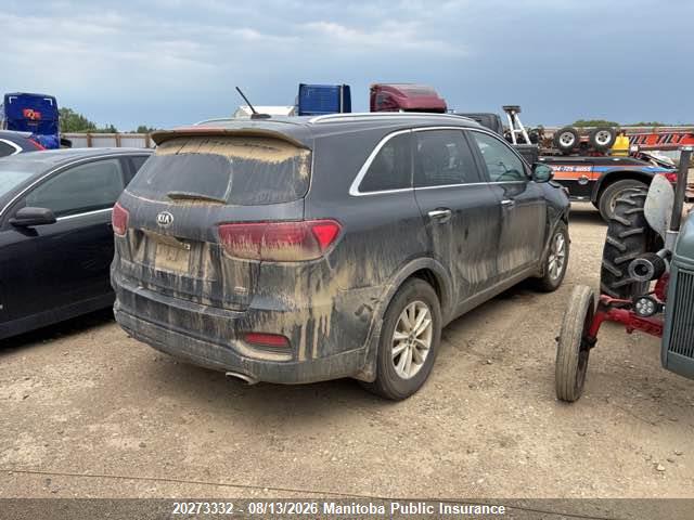 KIA SORENTO EX 2019 5XYPGDA32KG557967 Image 4