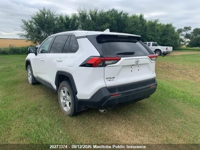 Toyota RAV4 LE 2022 2T3B1RFV4NC311853 Image 3
