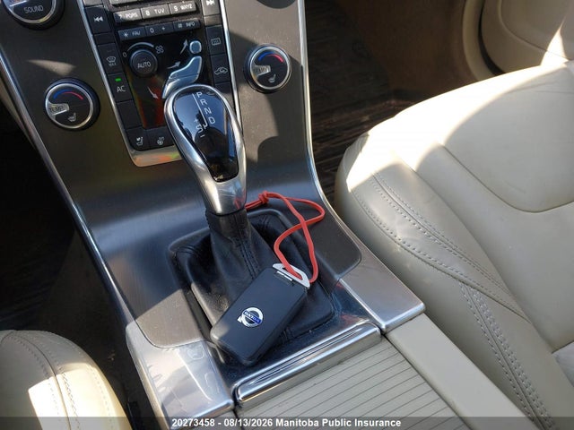 20273458 :رقم المزاد ، YV1902FH5E2286918 vin ، 2014 Volvo S60 T6 مزاد بيع