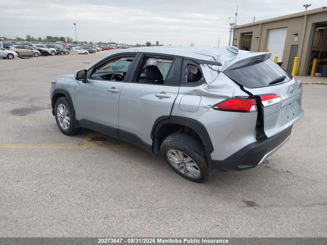 Toyota Corolla Cross Le 2023 7MUCAABG7PV058775 Image 3