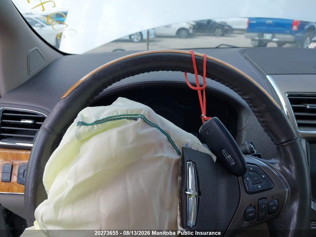 2013 Lincoln Mkx მანქანა იყიდება აუქციონზე, vin: 2LMDJ8JK2DBL02701, აუქციონის ნომერი: 20273655