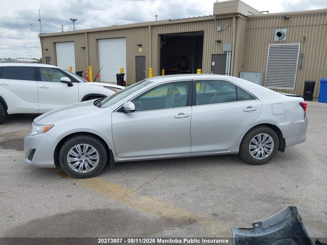 20273807 :رقم المزاد ، 4T1BF1FK6EU372816 vin ، 2014 Toyota Camry Le مزاد بيع