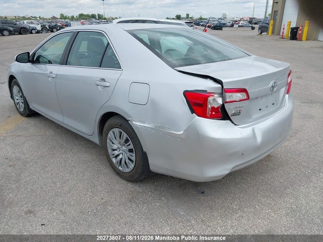 20273807 :رقم المزاد ، 4T1BF1FK6EU372816 vin ، 2014 Toyota Camry Le مزاد بيع